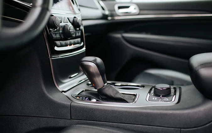Jeep Grand Cherokee cena 201597 przebieg: 48460, rok produkcji 2020 z Libiąż małe 407